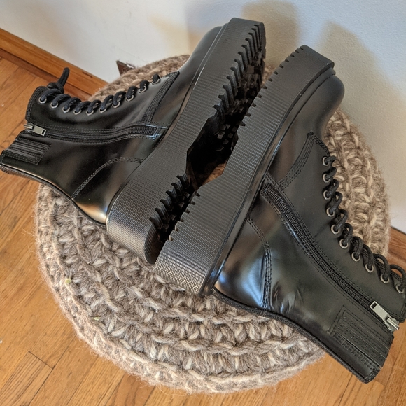 Jeffrey Campbell Sopas Lugged Platform Boot - Picture 5 of 10